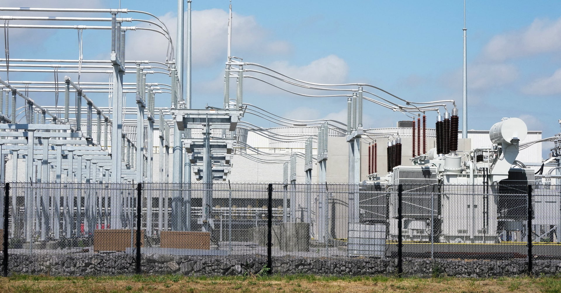 Musk’s xAI, SpaceX hit with class action over data center ‘nuisance’