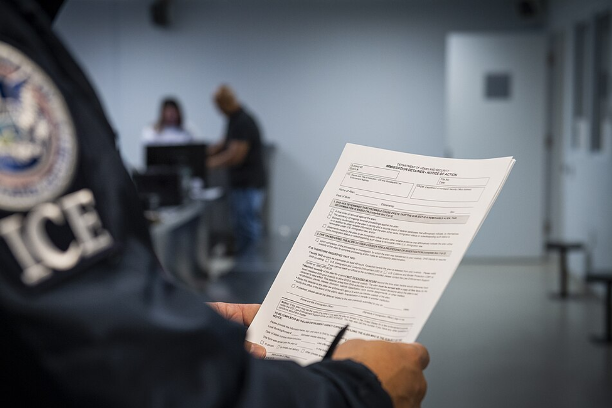 Over 400,000 Detained by ICE Under Trump with No Violent Felony Conviction, Government Data Reveals
