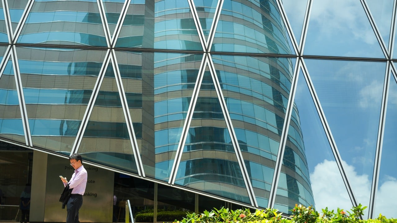 Why Hong Kong Office Landlords Are Splurging on Tech Upgrades to Fight AI Backlash