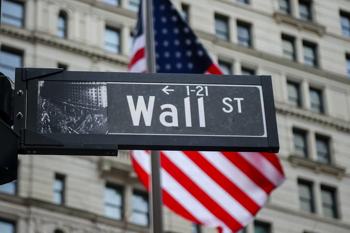 $1.7T Wall Street giant eyes turning dividends into Bitcoin