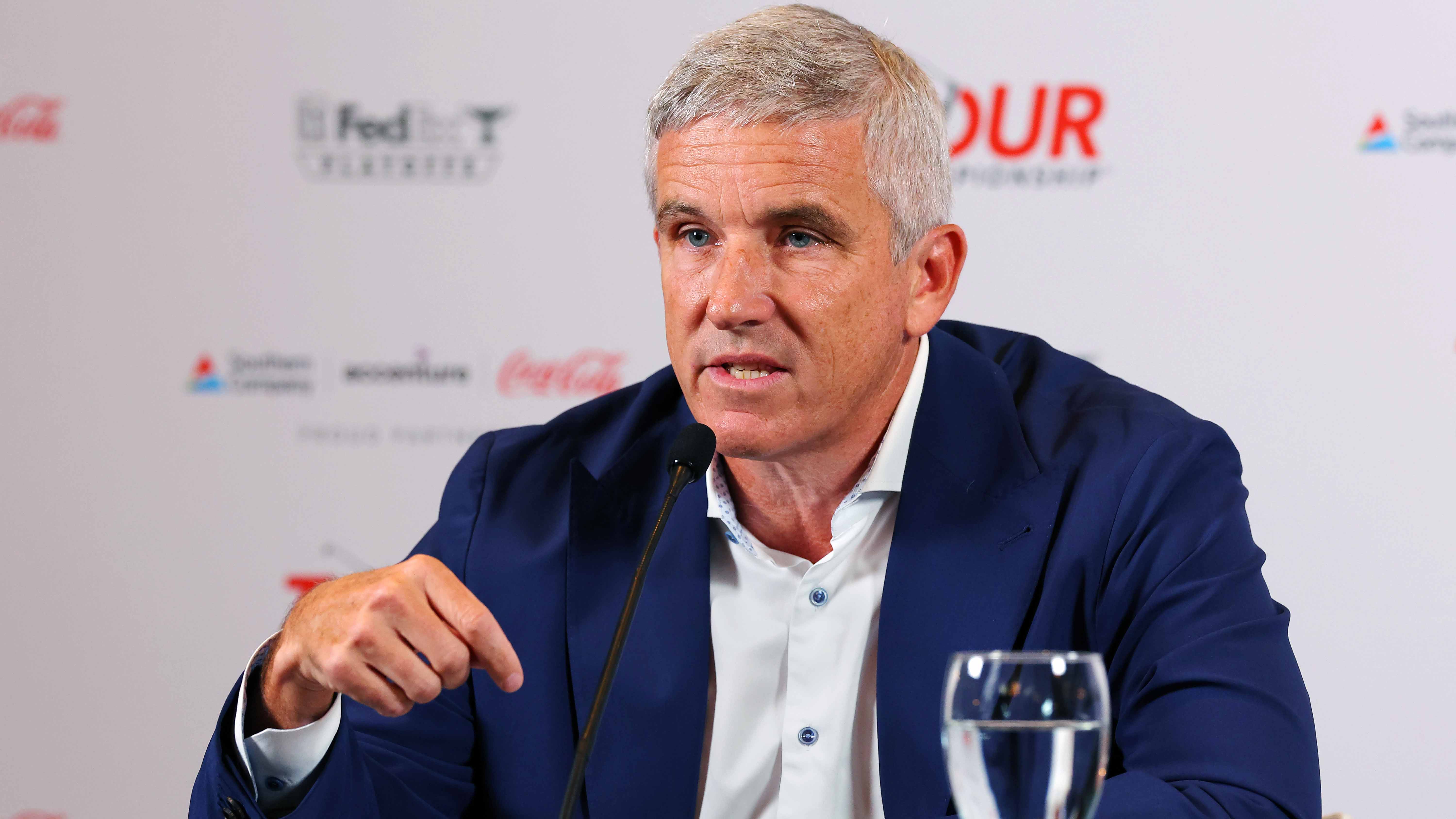 PGA Announces All Caddies Must Be Leashed