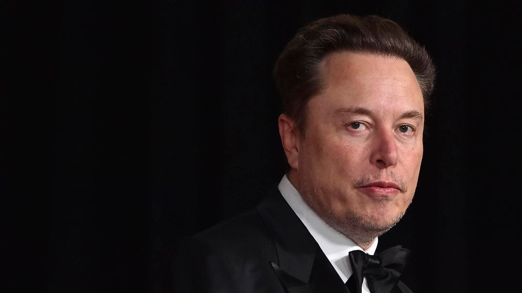 Elon Musk Loses Trillionaire Status As SpaceX Slide Cuts Net Worth By $50 Billion