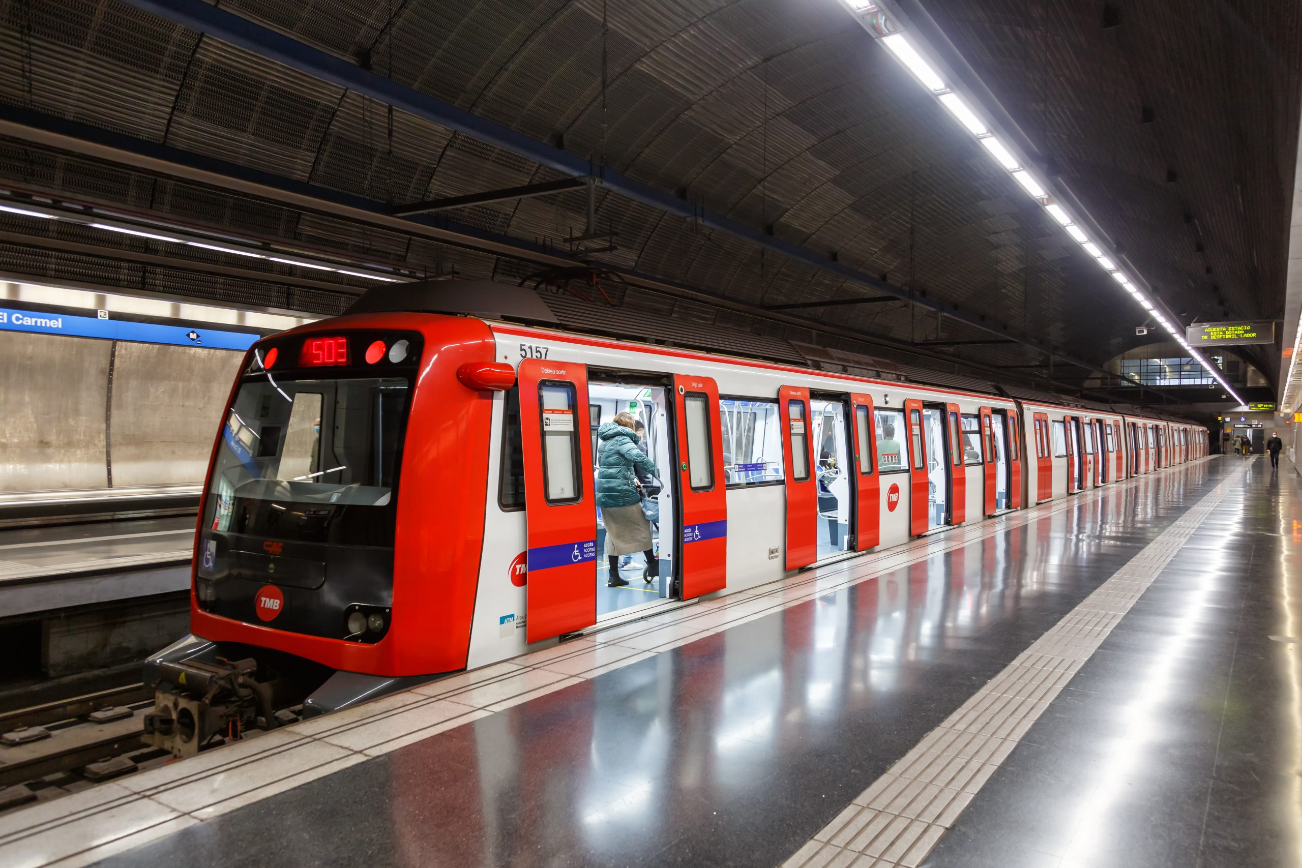 GMV to roll out Barcelona metro passenger information upgrade