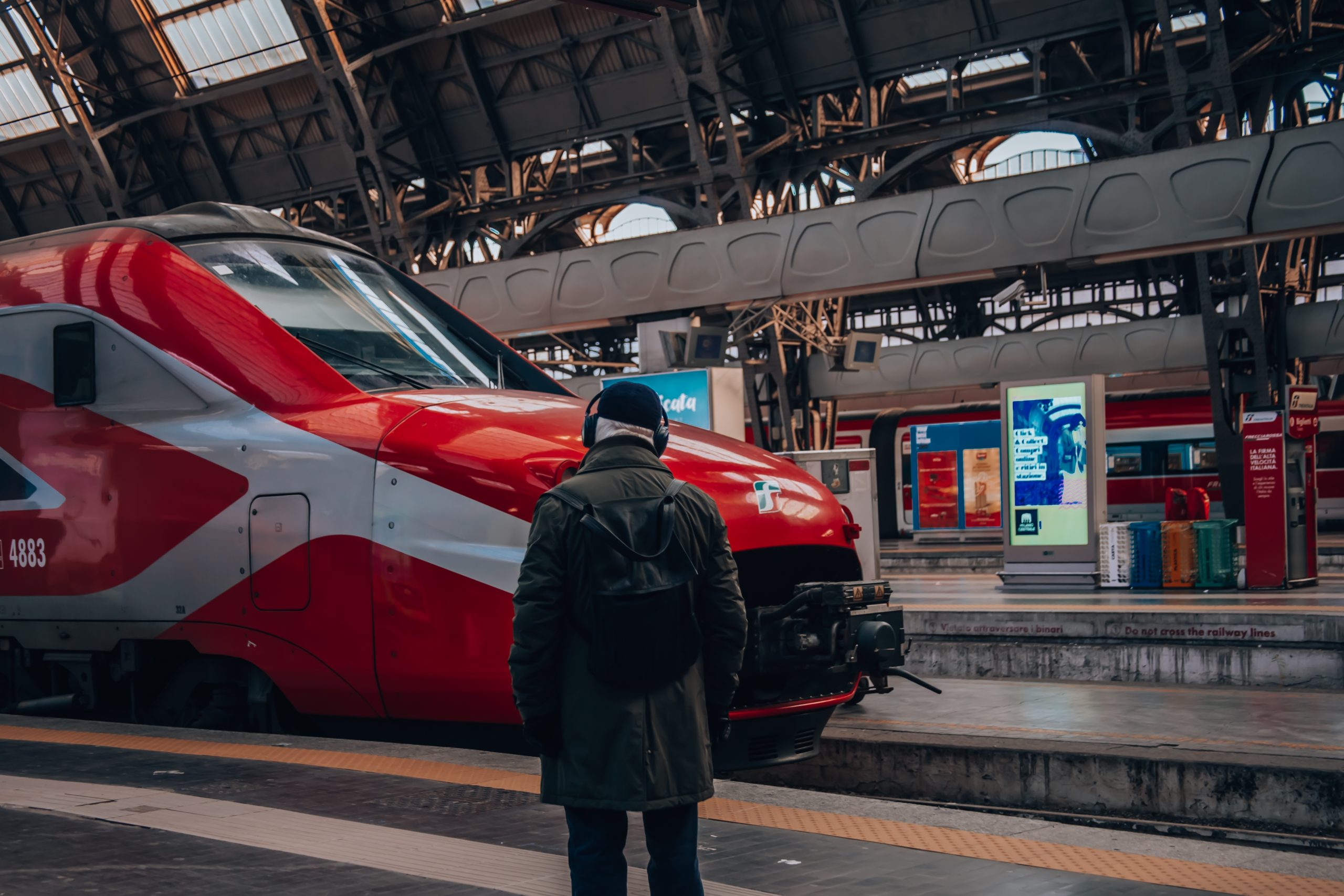 Revised EU ticketing rules insufficient to benefit international rail passengers, think tank warns