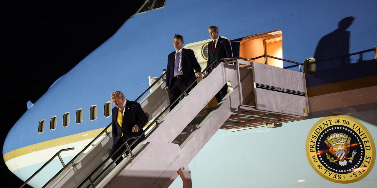 Fears Over New Luxury Jet Forced Trump Back to Air Force One After Israeli Warning