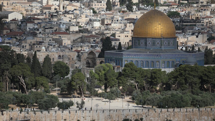 Israel detains Jerusalem grand mufti, bars him from Al-Aqsa Mosque for 1 week