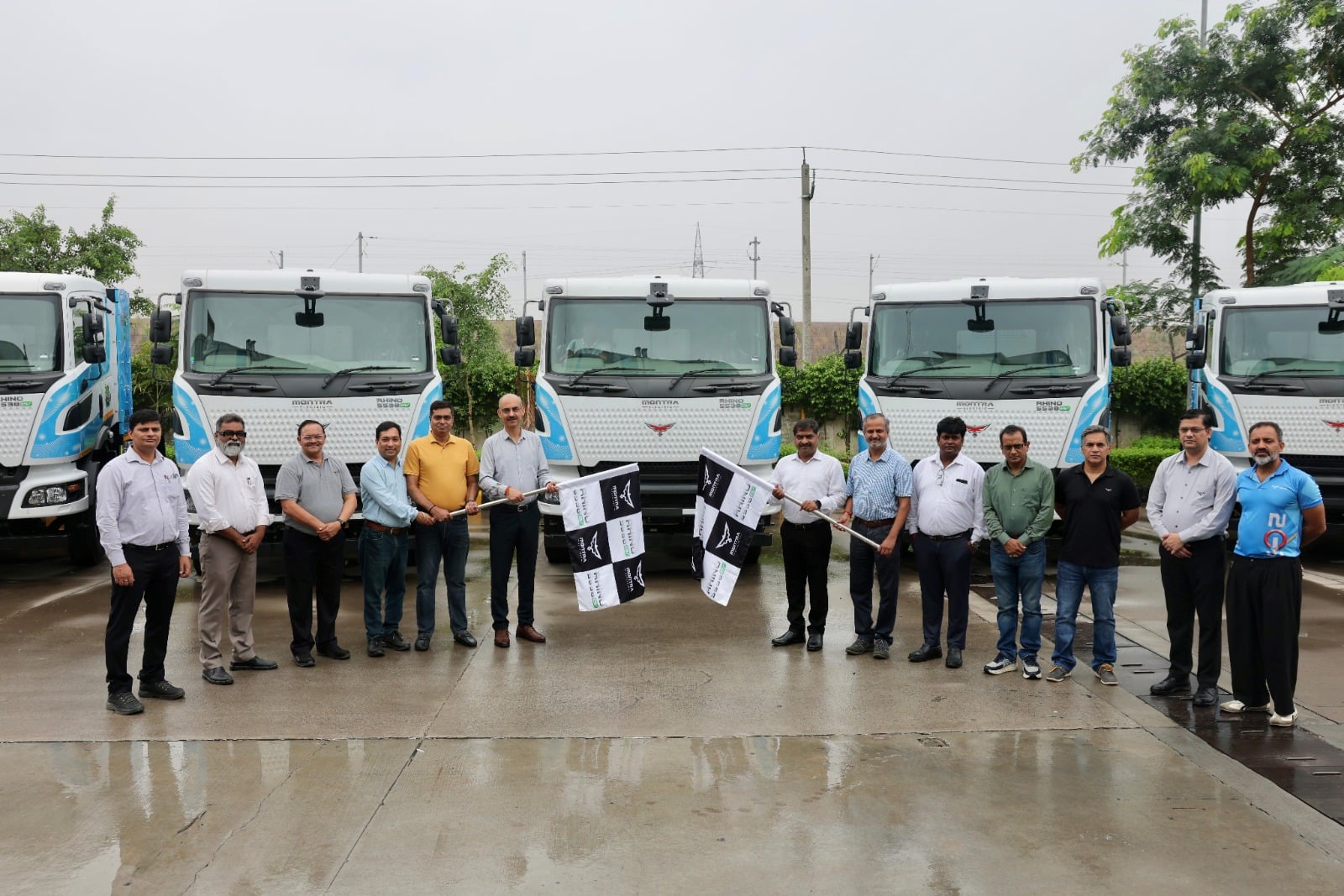 India: Montra Electric delivers 65 electric heavy-duty trucks