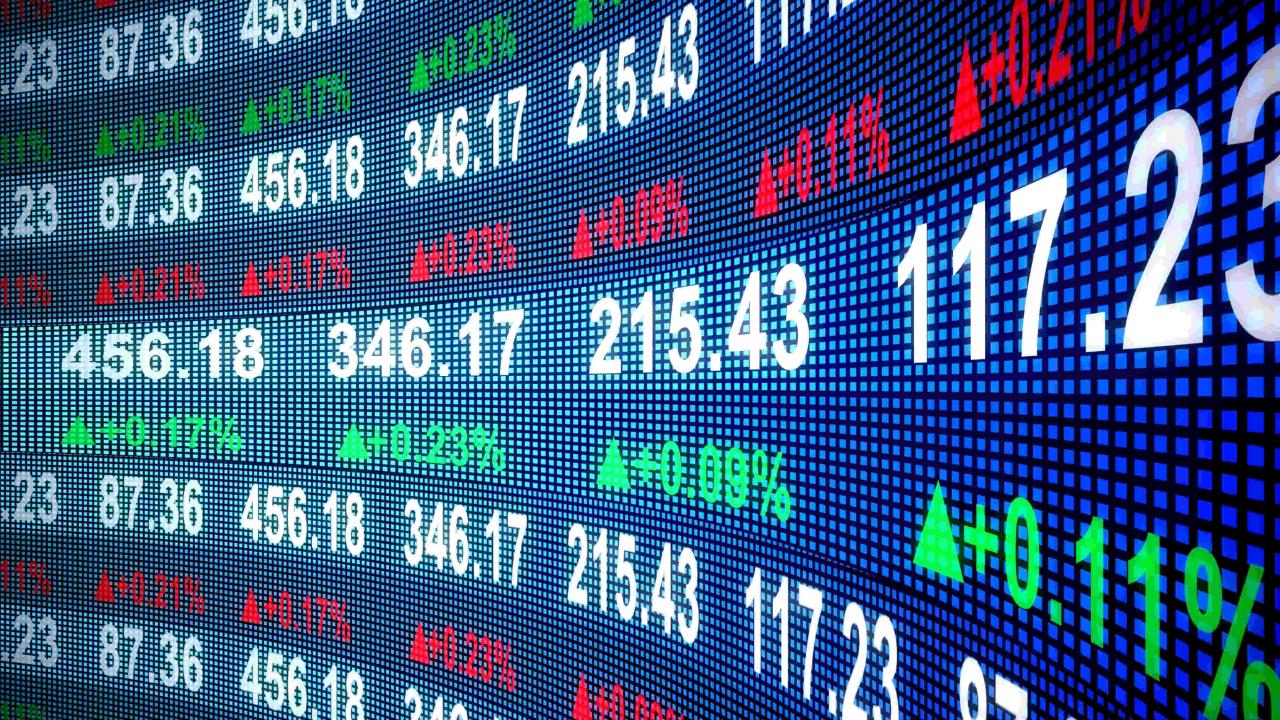 Russian Stock Market Hits Nearly Four-Year Low Despite Brief Rebound