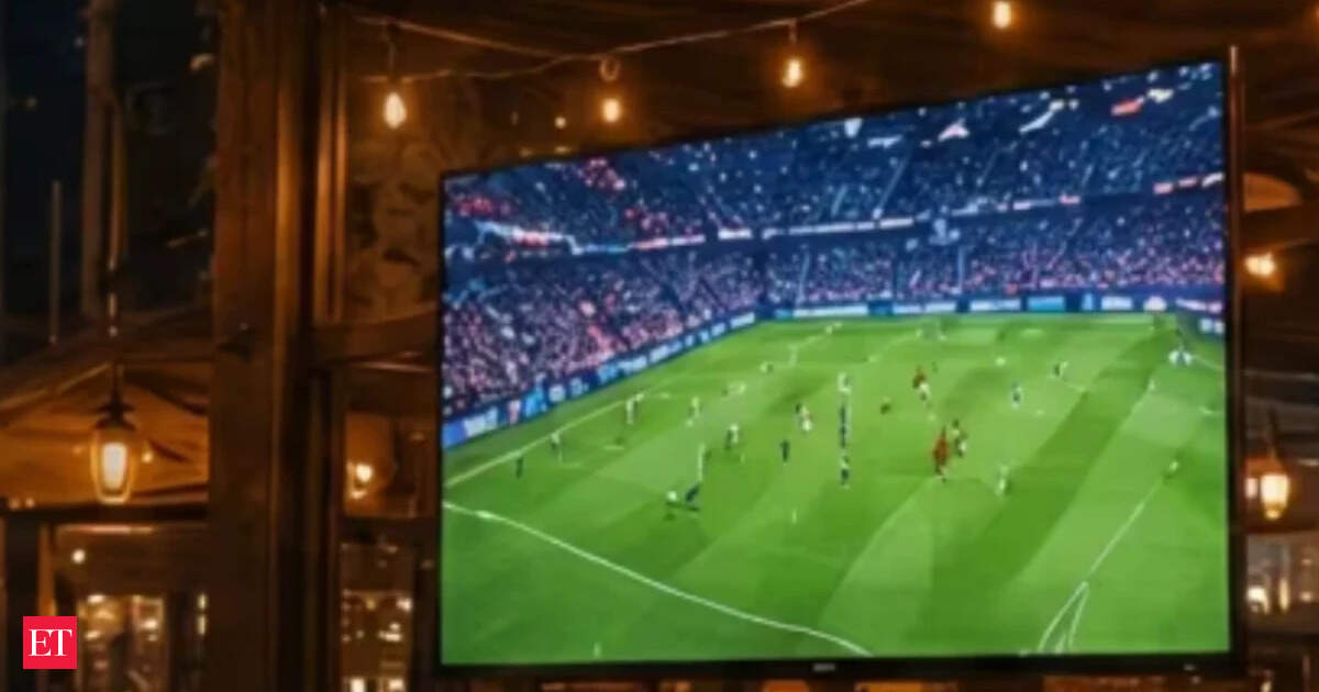 Maharashtra eateries open till 4 am for WC final