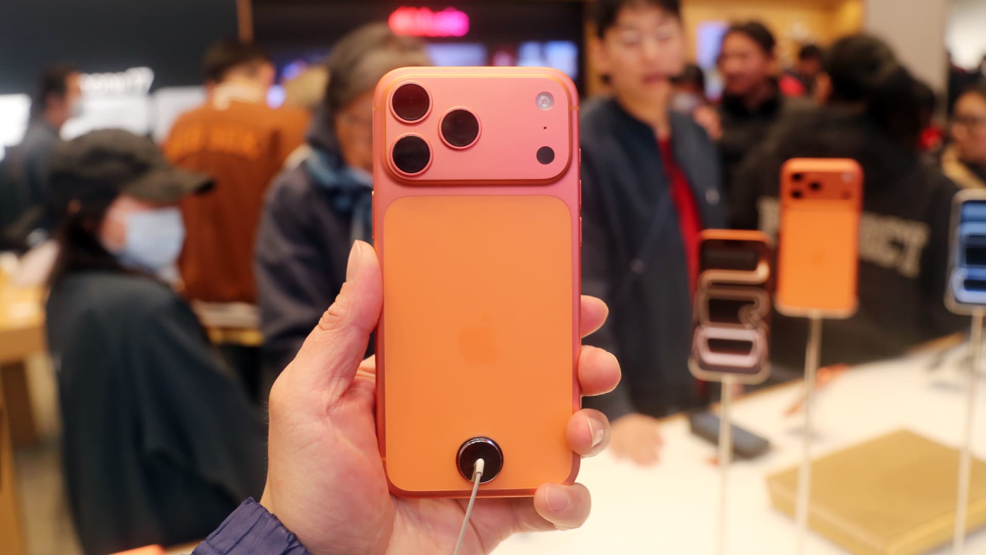 Apple prepares a new way to buy iPhones. Plus, making sense of Google's new AI models