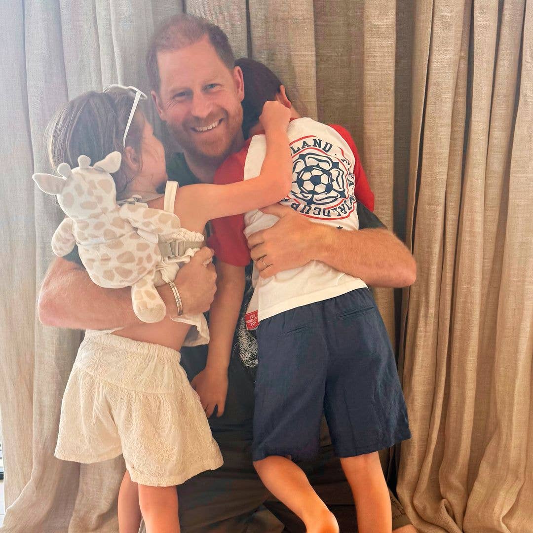Barefoot Prince Archie leaves royal fans shocked over major appearance change