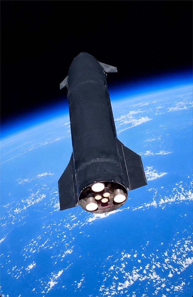 Real photo of Starship taken by Starlink satellites