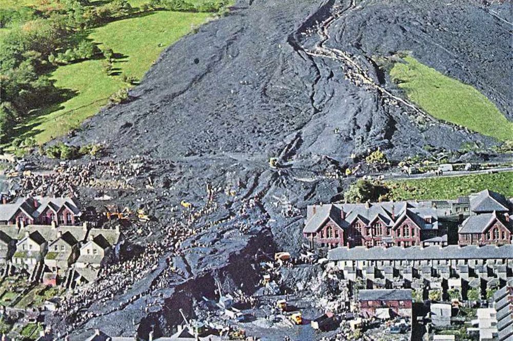Welsh publisher acquires rights to novel set in aftermath of Aberfan disaster