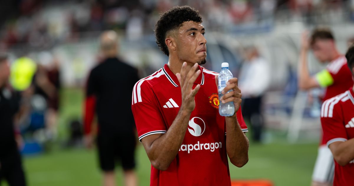 Manchester United striker the subject of shock Premier League interest with bid considered