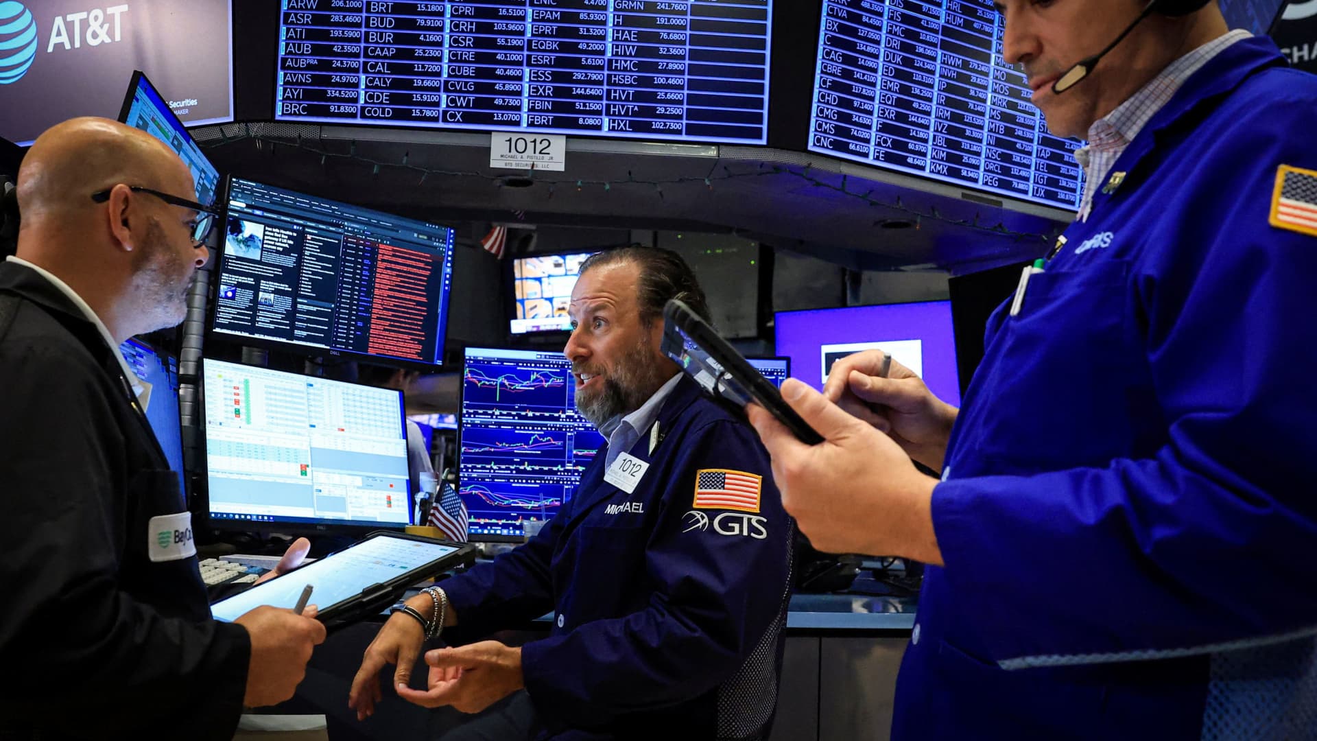 Treasury yields drop after surprise jobs loss in July