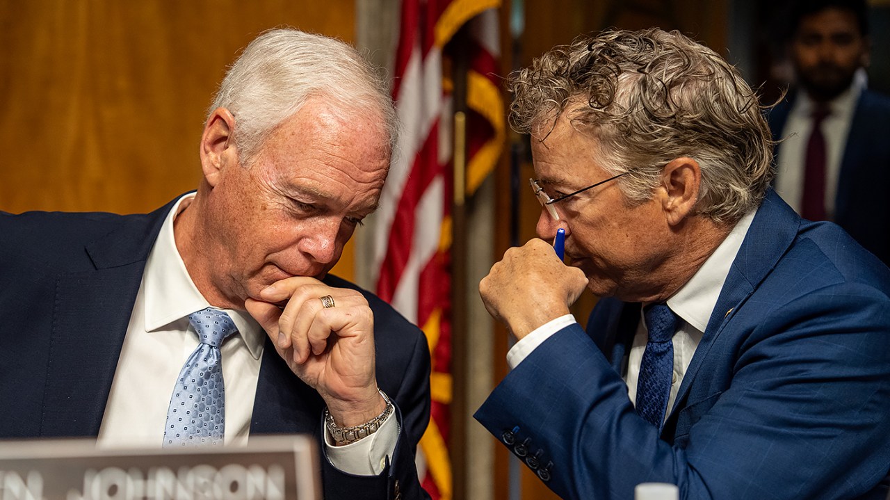 GOP senators release texts from Fauci’s government cellphone