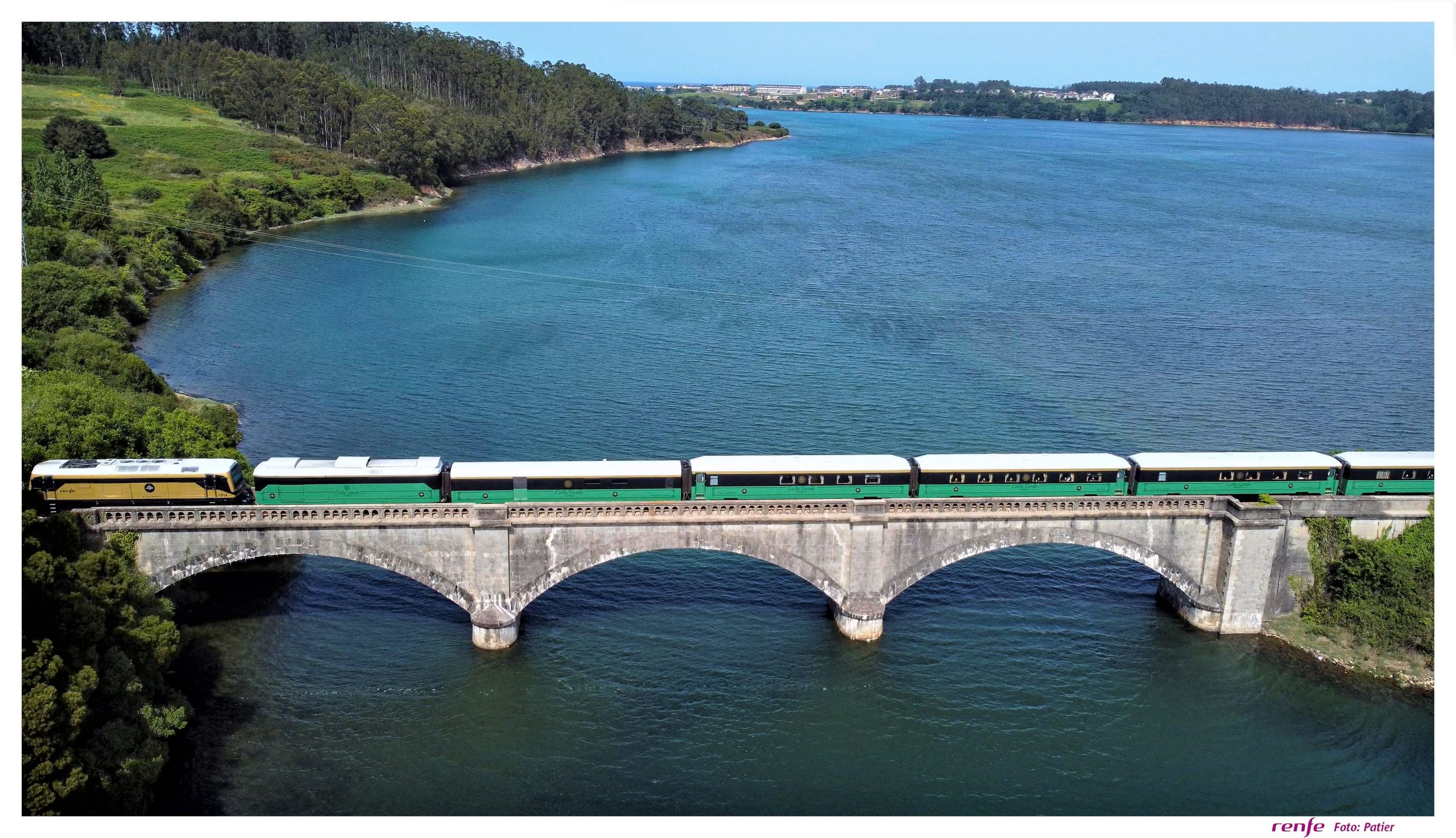 Renfe completes HVO trial on Costa Verde tourist service