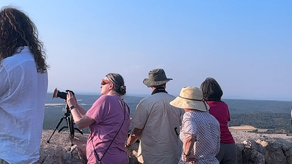 12 August solar eclipse brings thousands of tourists to Gormaz fortress in Soria