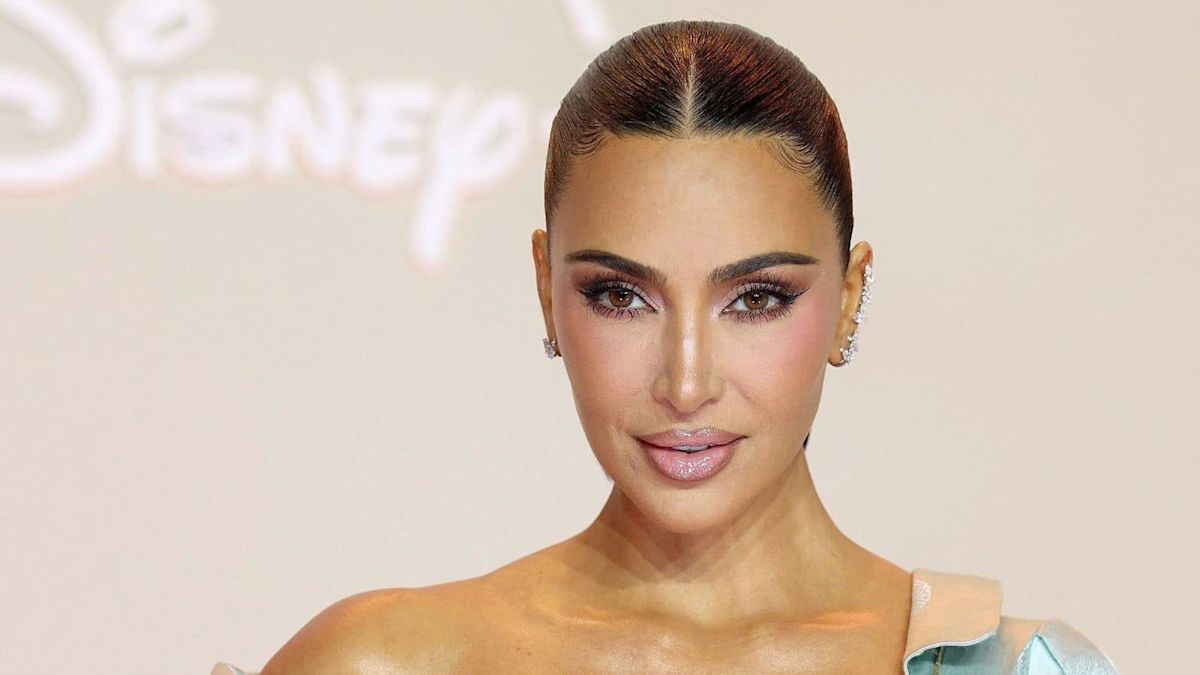Kim Kardashian Has Been Dealing With Psoriasis for Over 15 Years, and She’s Still Figuring It Out
