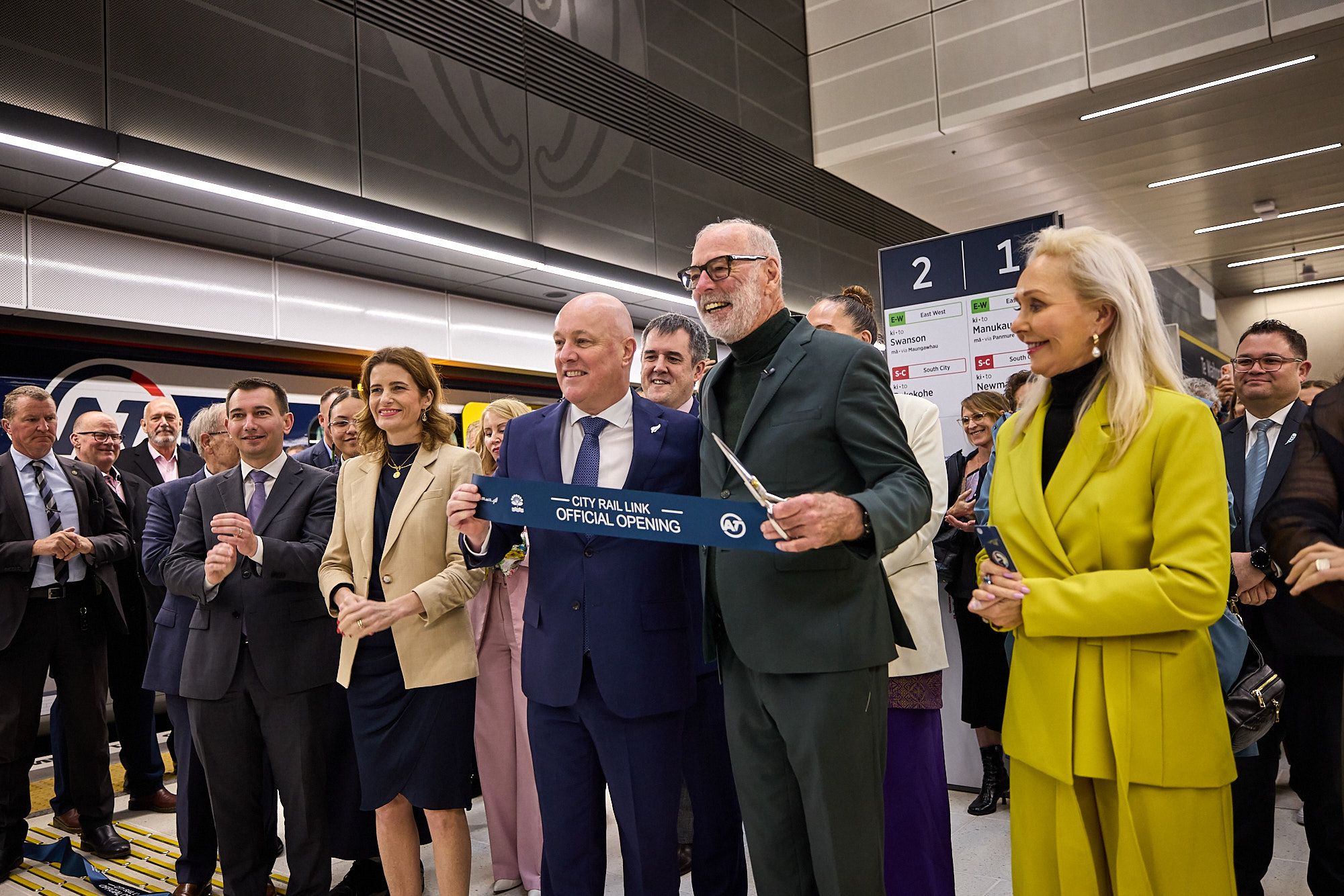 Auckland cross-city rail link opens to passengers