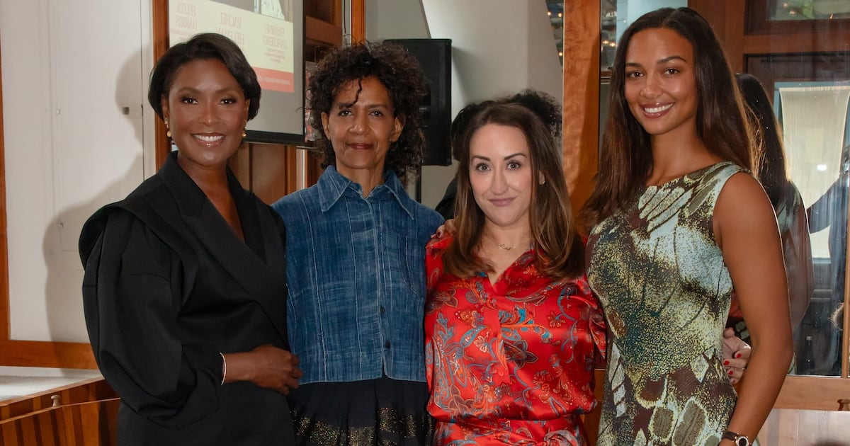 How Independent Fashion Designers Can Close the Gap Between Visibility and Viability