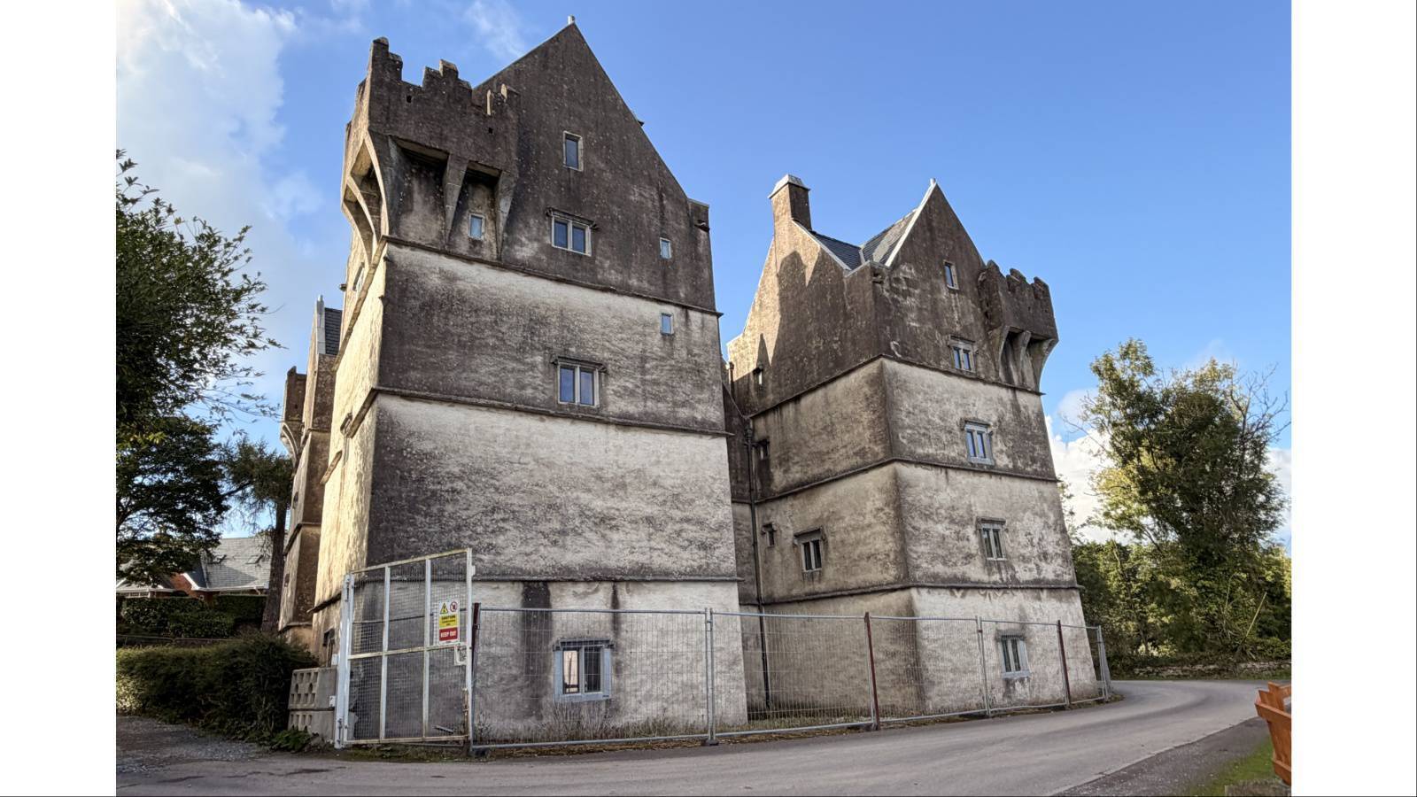 Cork's historic Monkstown Castle to be transformed into luxury apartments