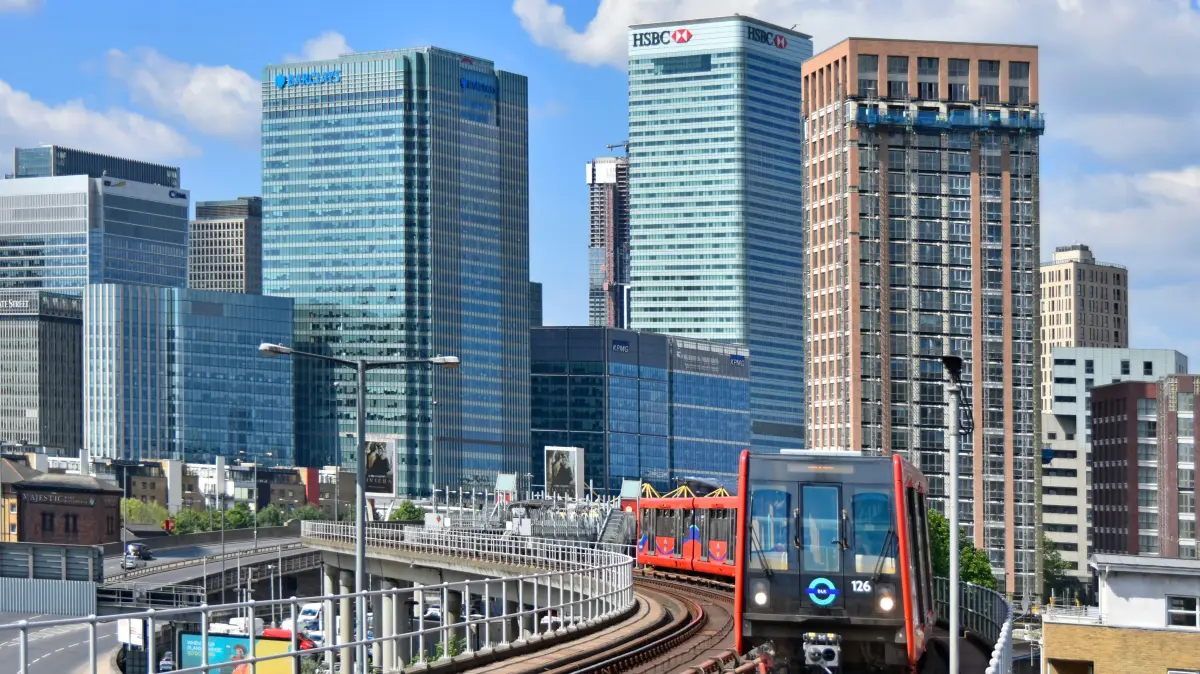 Barclays faces revolt over return-to-office mandate