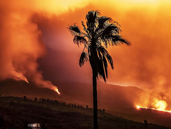 Canary Islands travel warning as danger reaches 'very high' to 'extreme' levels