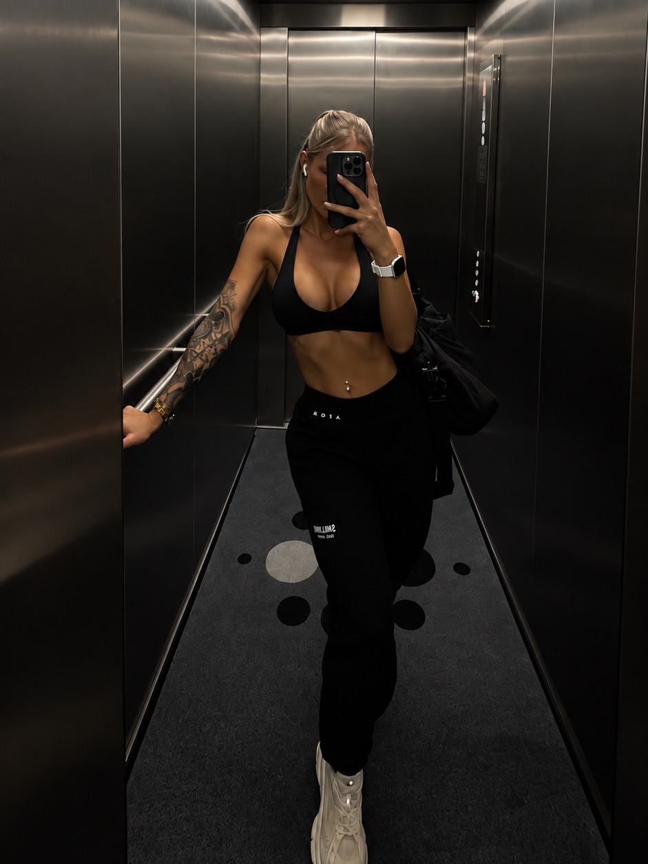Finally back where I belong 🩶 First workout after my breast surgery. I didn’t realize just how much I missed this place...