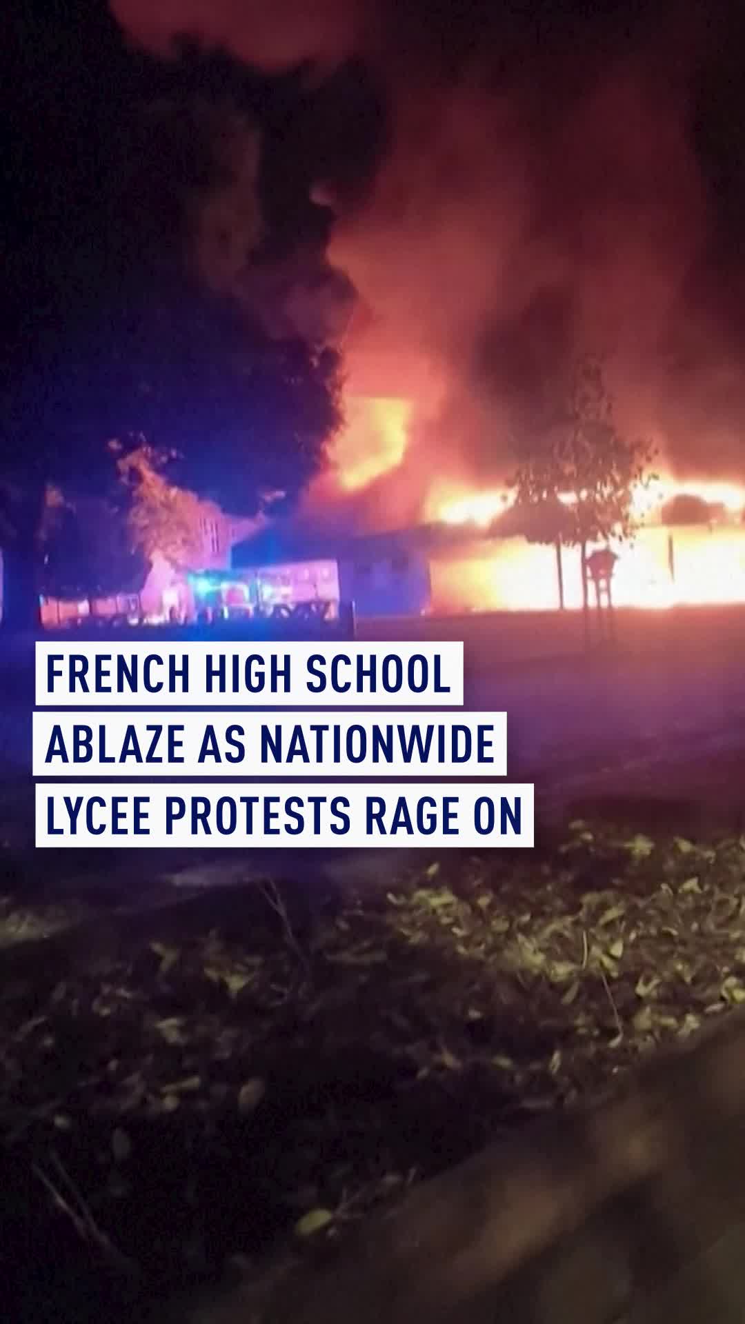 Eyewitness footage shows the Frannçois Rabelais high school in Metz, eastern France, in flames. Authorities have launched an investigation into the cause of the fire. The Public Prosecutor said he could neither “confirm nor rule out a link” between the fire and the nationwide high school protests over the past few days. Protesting students say their school hours are needlessly long, there are too many staff absences and classroom conditions are inadequate. #france #protests