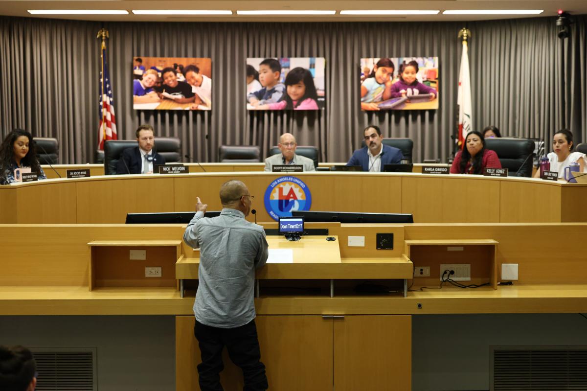 LAUSD in shocking financial crisis, reveals plan to cut thousands of jobs 