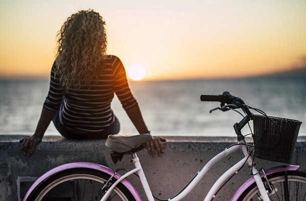 9 Things You Need to Stop Doing to Start Living a Happier and Self-Kinder Life