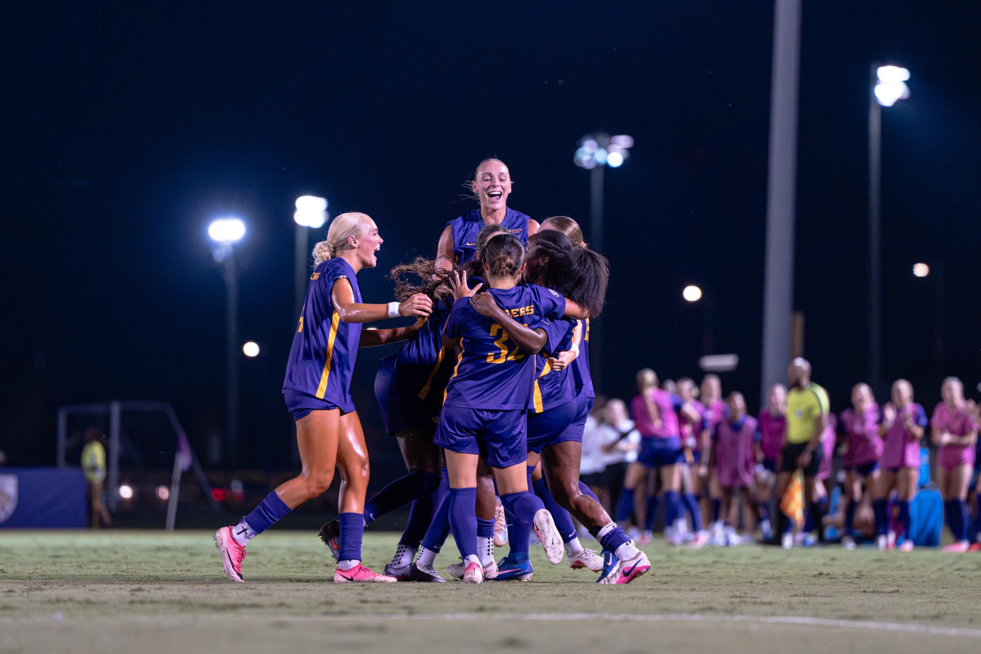 LSU soccer digs out of early hole to force draw against No. 23 Arkansas