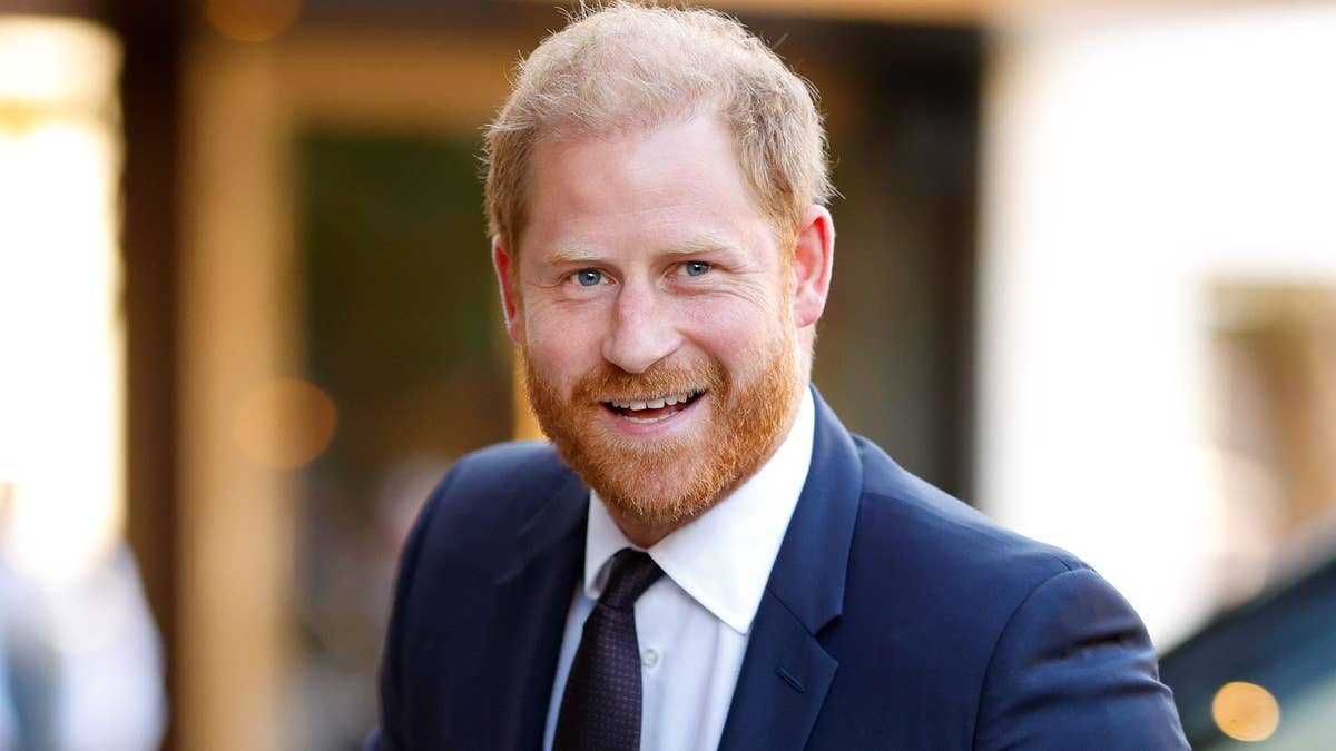 Prince Harry's surprise secret reunion with unexpected family member revealed