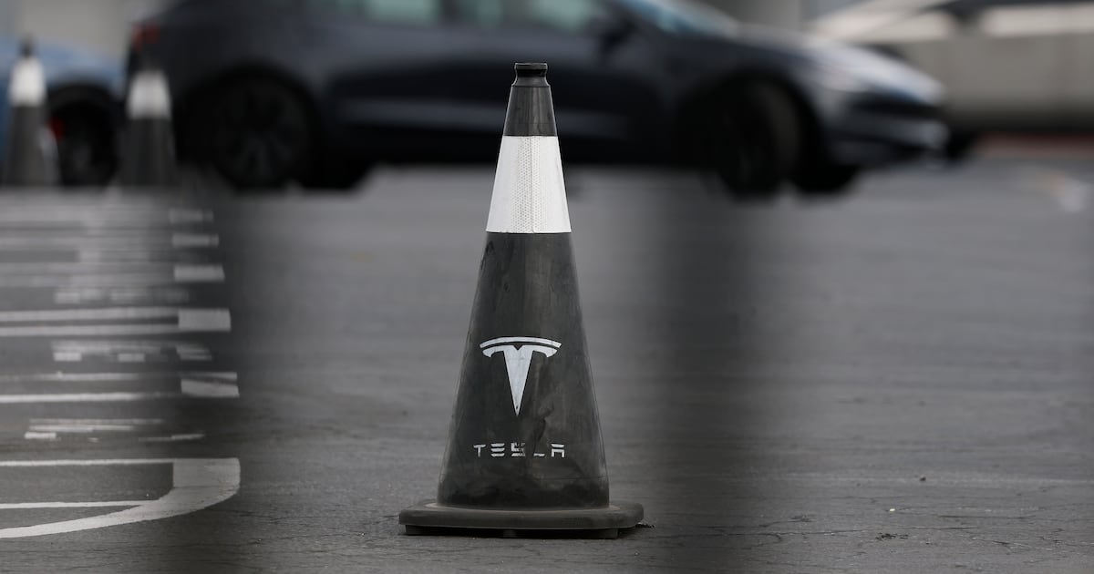 Tesla and SpaceX merger: can Musk defy the conglomerate discount?