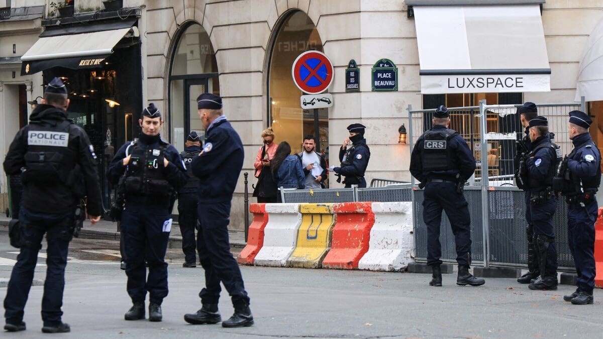 France to deploy 70,000 police for fresh protests amid fears of violence, looting