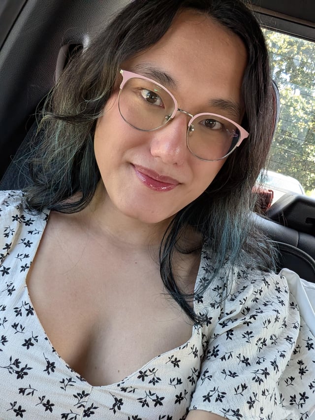 Sister did my makeup 😊 (26)