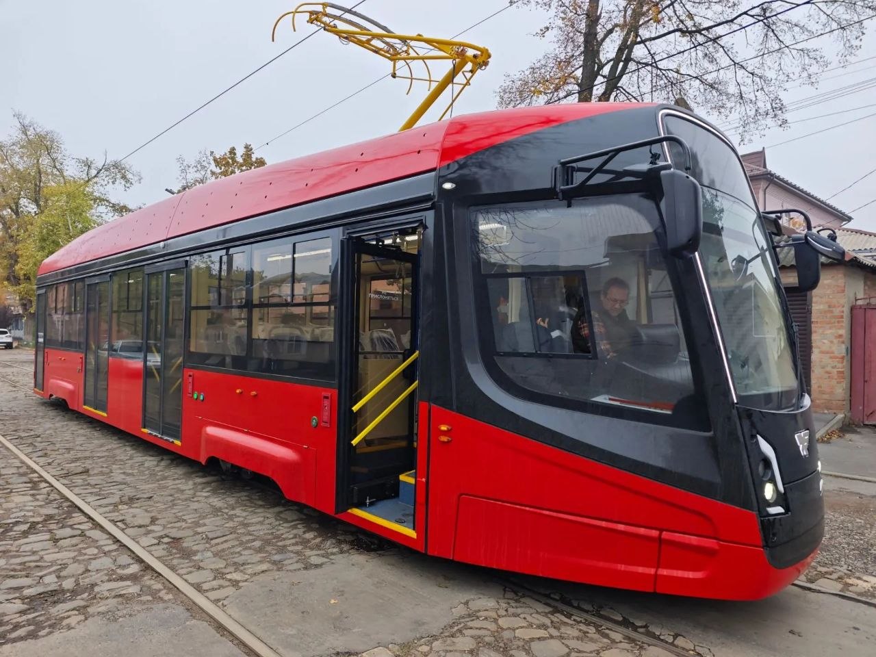 Standard gauge trams on test in Rostov-na-Donu